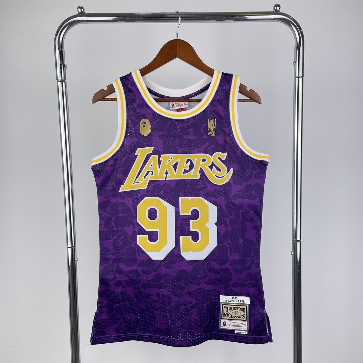 Jersey Swingman BAPE X Los Angeles Lakers Mitchell & Ness Hardwood Classics 1993