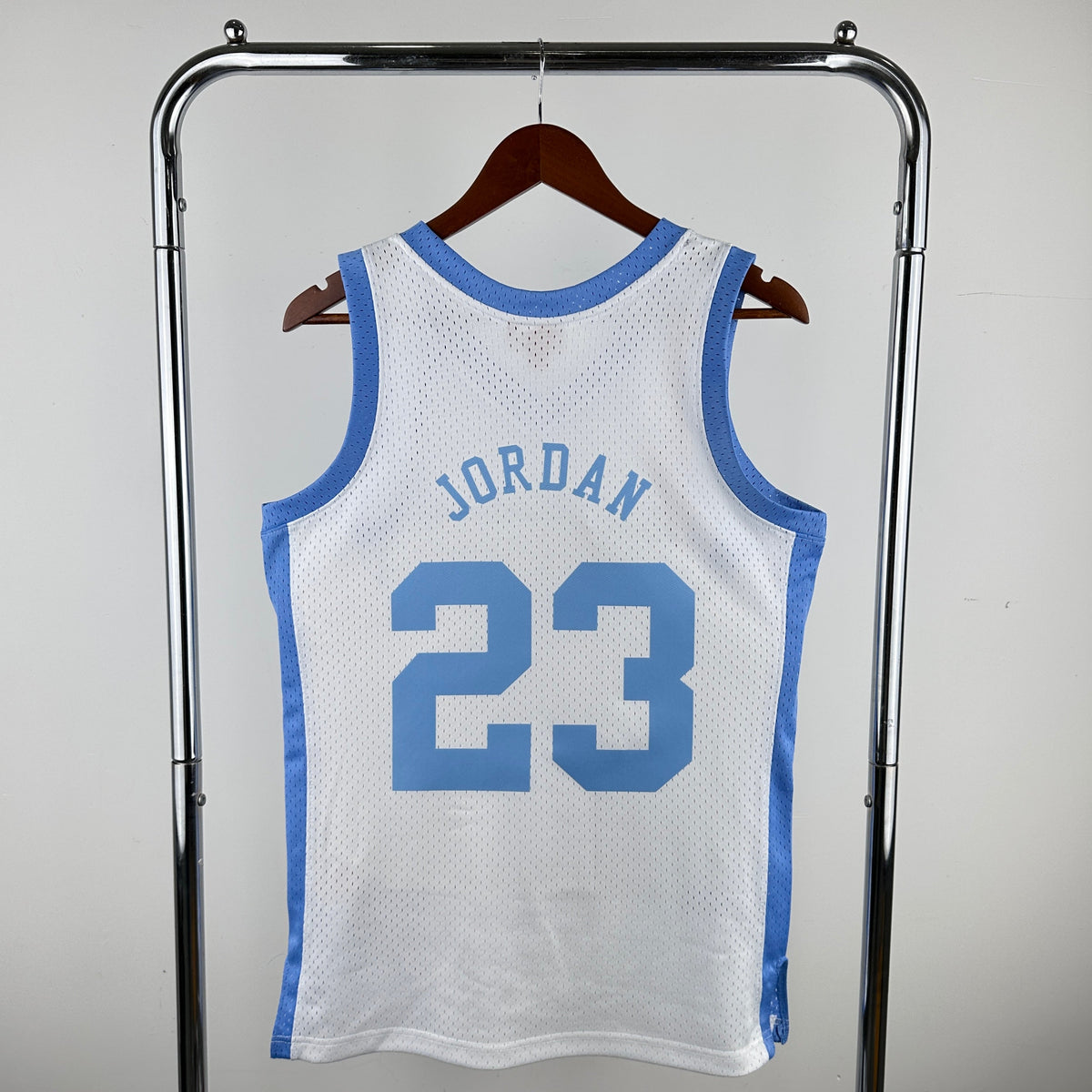 Jersey Swingman Michael Jordan University Of North Carolina Mitchell & Ness Hardwood Classics 1983
