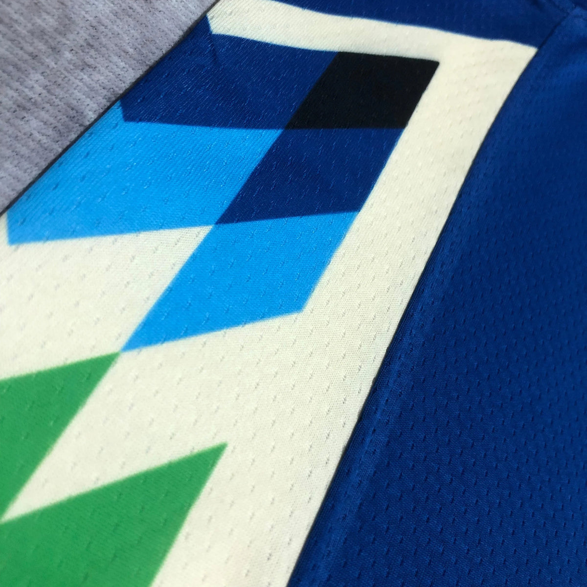 Jersey Milwaukee Bucks City Edition 22/23