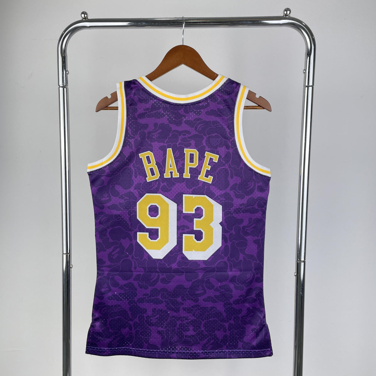 Jersey Swingman BAPE X Los Angeles Lakers Mitchell & Ness Hardwood Classics 1993